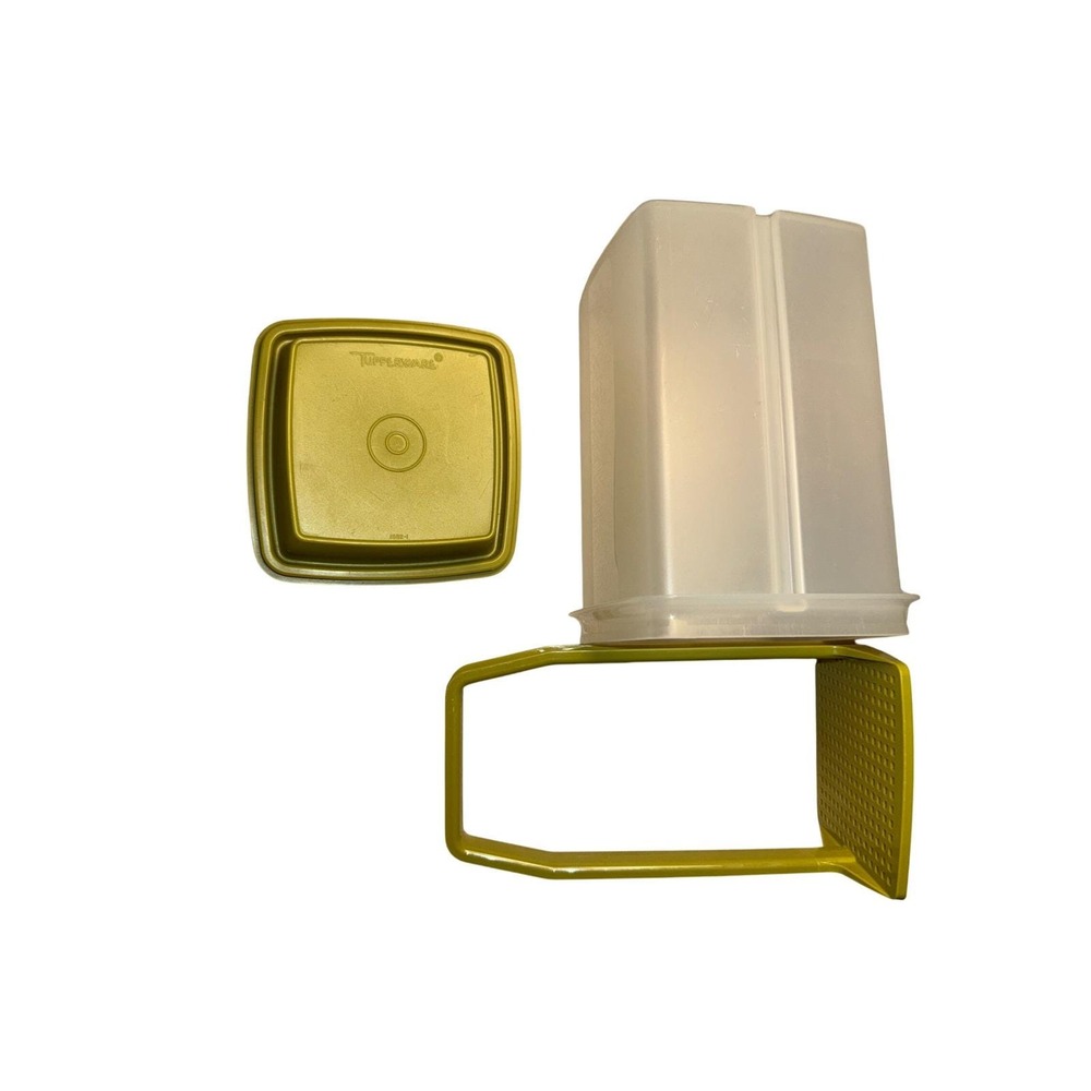 Vintage Tupperware Pic-a-Dillo Pickle Keeper Carrier Yellow With Lid & Container